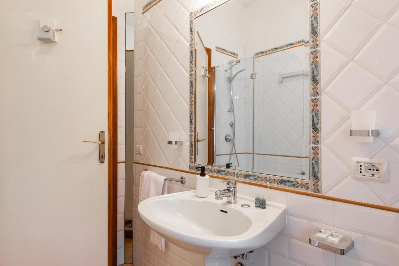 Studio Suite Aurelia Antica Рим Екстериор снимка